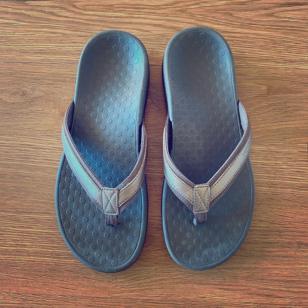Vionic Size 9 Tide II Bronze Sandals